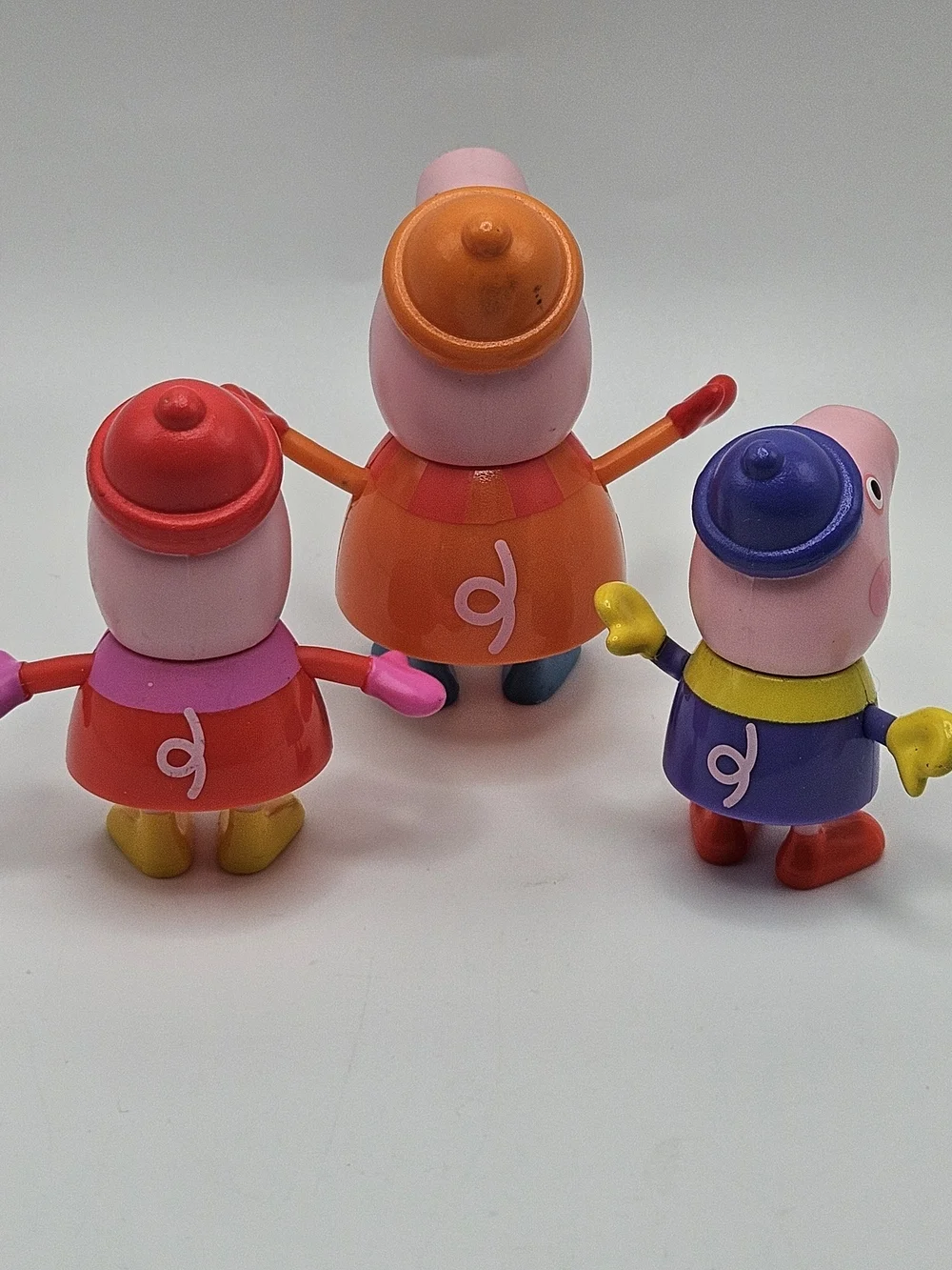 Peppa Pig Peppa's Family Wintertime Figure Set George Mummy